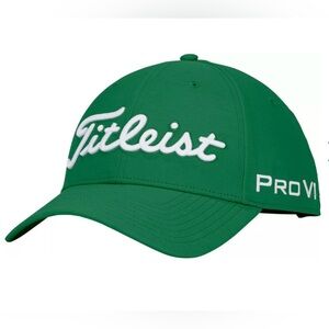 Titleist Adult Prior Generation Tour
Performance Golf Hat with White Logo